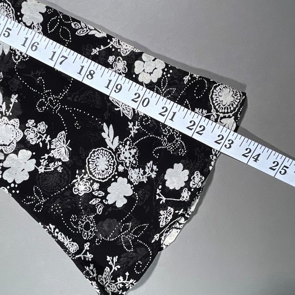 Angie Tunic Black/Flowers Laces up the Front Slits on the Sides/Front Size Small - Picture 13 of 16